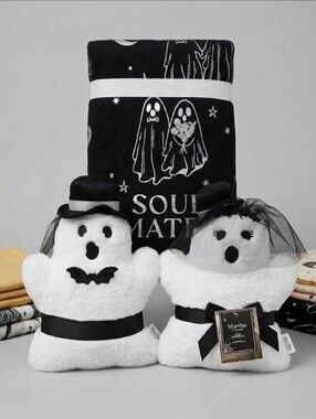4 Pc Halloween Pillows Kitchen Towels Ghost Wedding Couple Martha Stewart